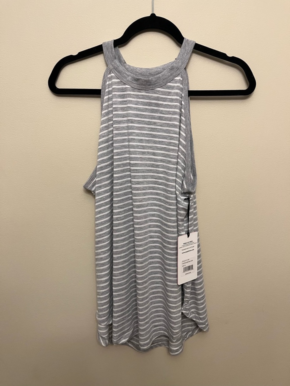 NWT Yogalicious Striped Tank Top Grey White Women’s Size XL